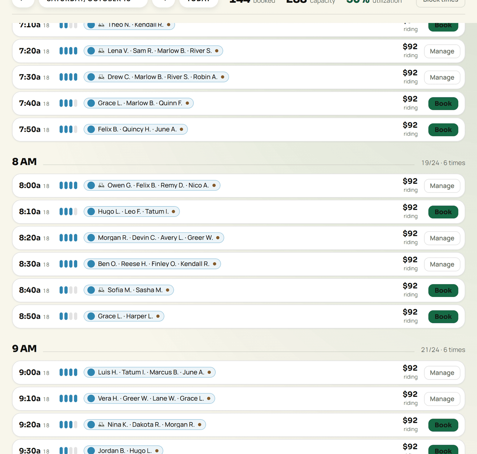 The coming Saturday at Cedar Ridge: ten-minute slots through the morning with player names, transport and weekend pricing, most of them taken.